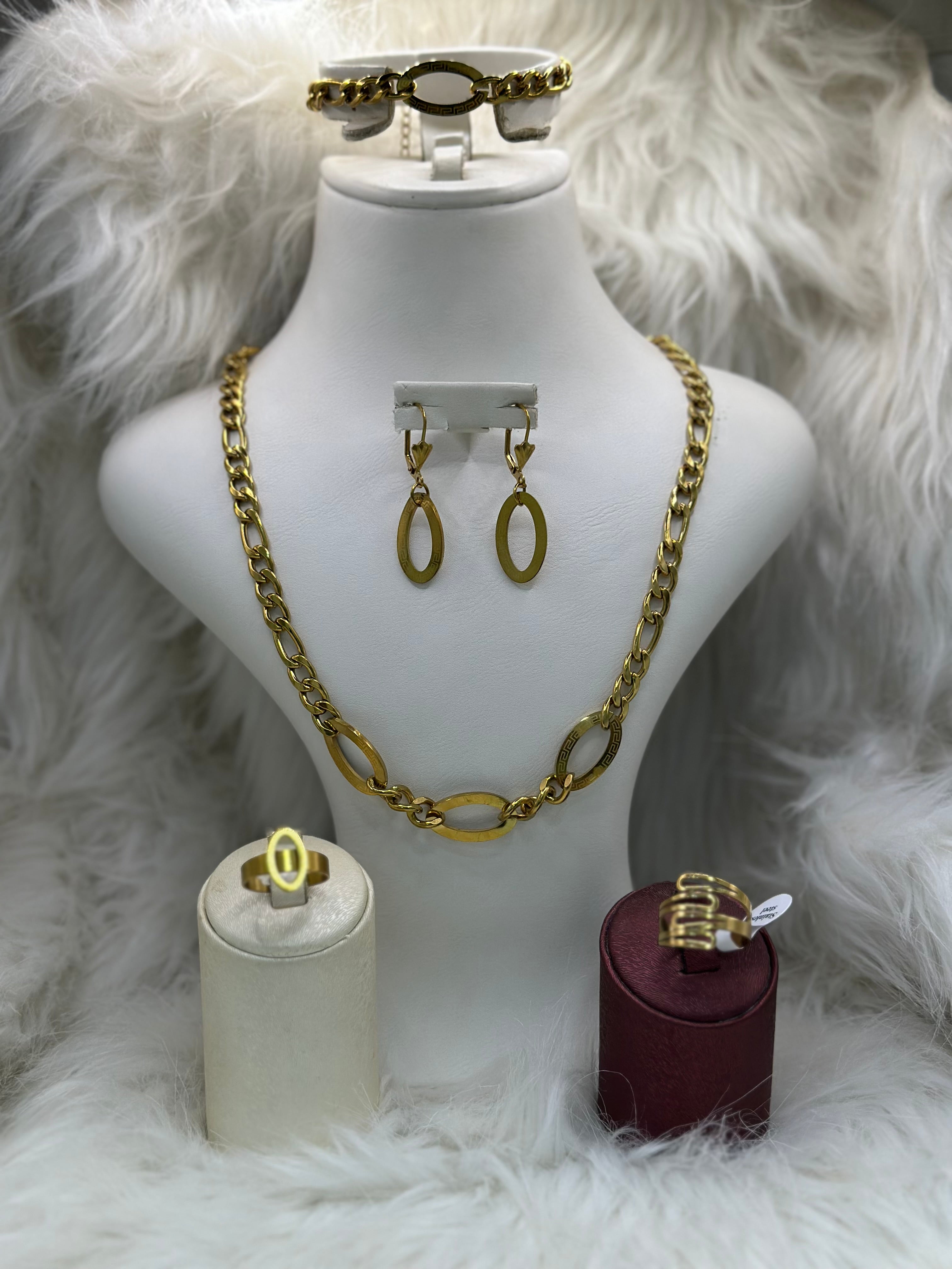 Parure Acier (Haute qualité, ne change pas de couleur) ! + 2 bagues offertes 🎁💝